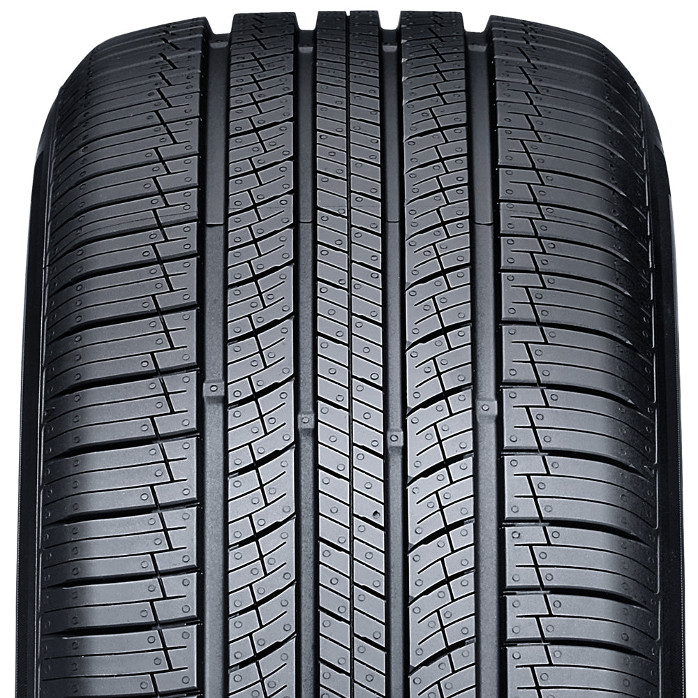 Nexen Roadian GTX 245/45R19 102V XL 680-A-A - All Season Tire